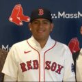 Ranger Suárez fue presentado por los Medias Rojas de Boston con acuerdo de 130 millones de dólares