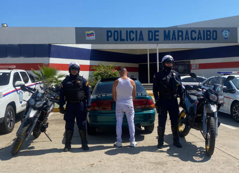 Polimaracaibo rescató a mujer tras ser metida en el maletero de un carro por su pareja en Los Bucares