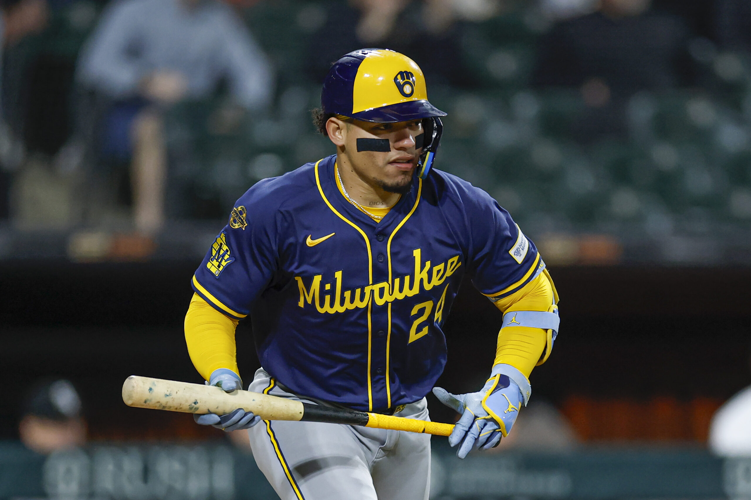 William Contreras firma contrato con Cerveceros por un año y evita arbitraje