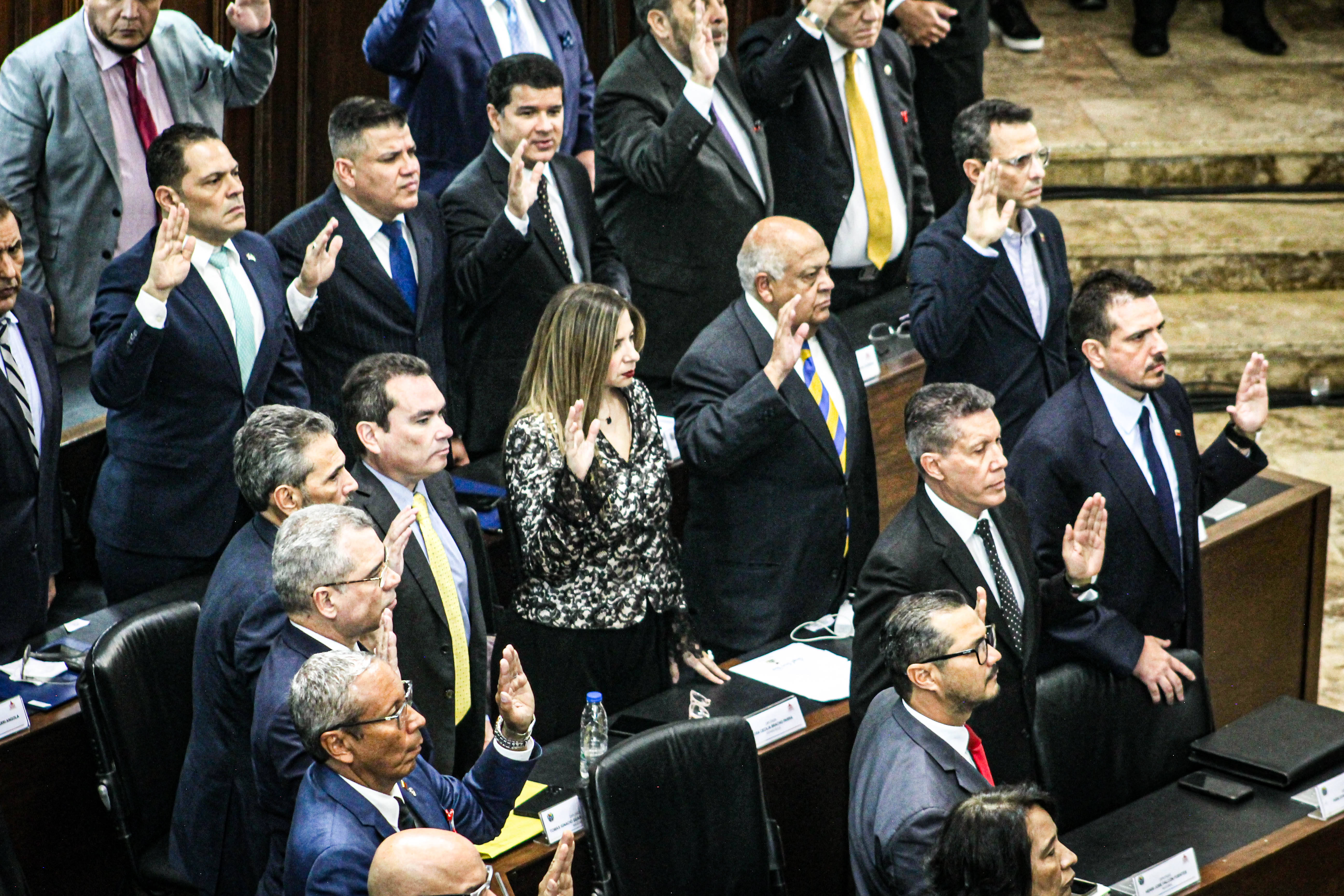 Grupo Parlamentario Libertad aceptó invitación al diálogo nacional