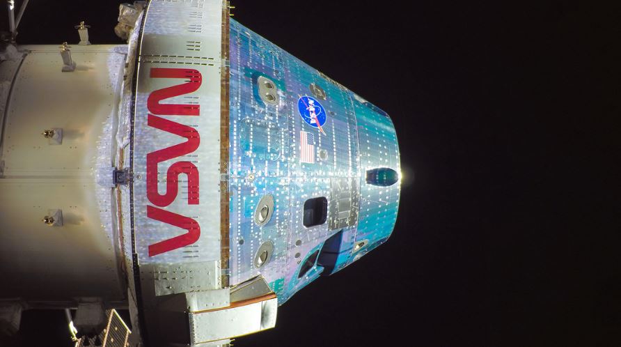 Artemis II bate el récord de alejamiento de la Tierra, superando los 406.700 kilómetros