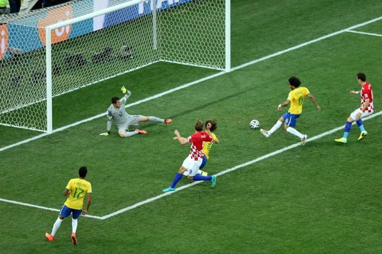 La peor pesadilla de un debut: El solitario récord del autogol inaugural en los Mundiales