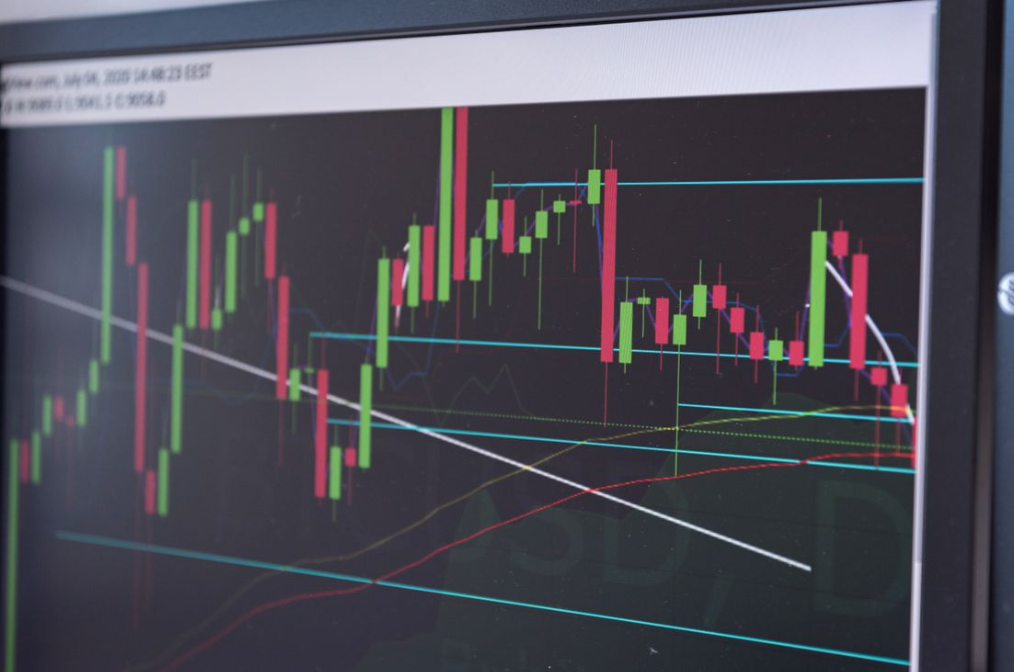 Forex: ¿Qué factores mueven el precio de las mayores divisas mundiales?