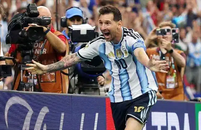 Argentina vence a Austria con doblete y récord histórico de Messi para sellar su pase a la siguiente ronda