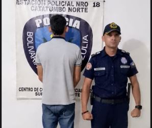 Joven de 17 años abusó de una joven de 28 neurodivergente y difundió videos íntimos en sus redes